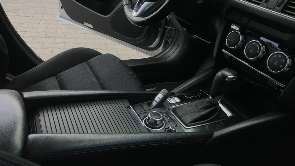 Mazda 6 5
