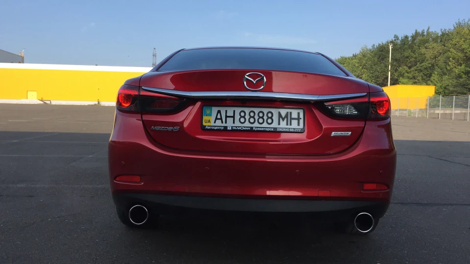 Mazda 6 運 3