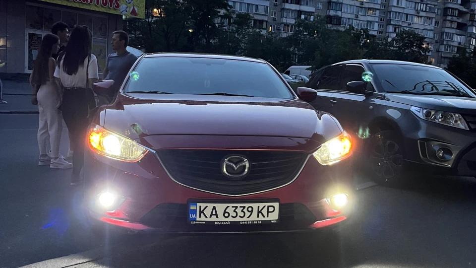 Mazda 6 4