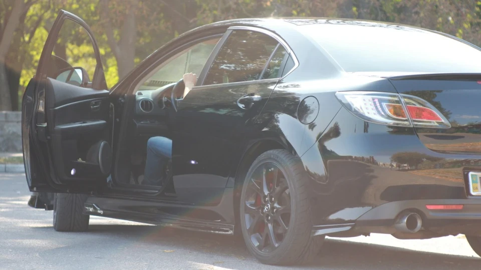 Mazda 6 4
