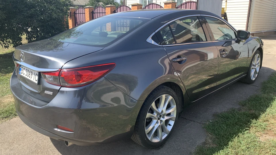 Mazda 6 4