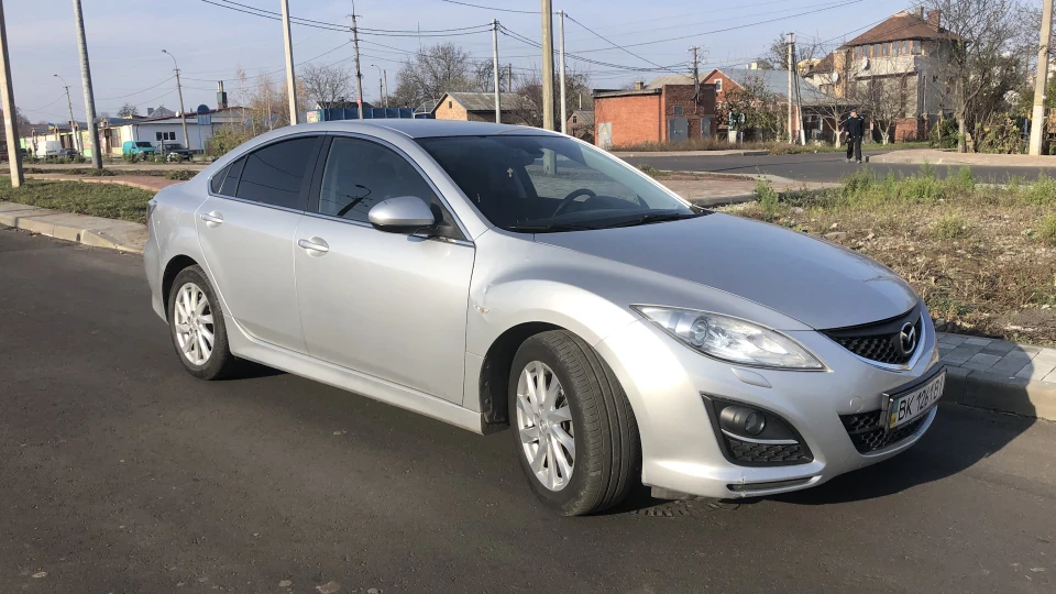 Mazda 6 4