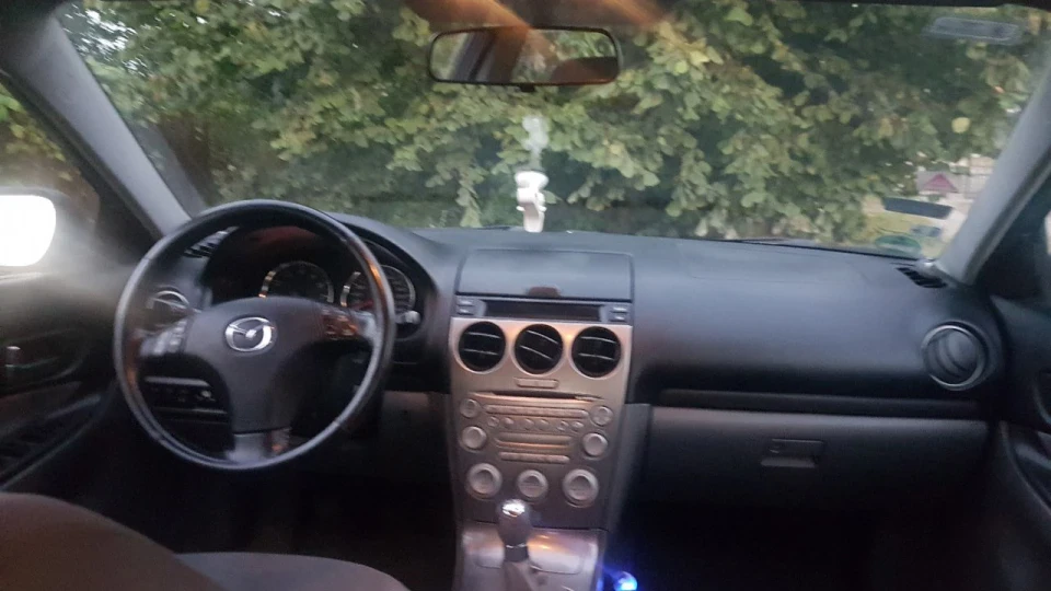 Mazda 6 4