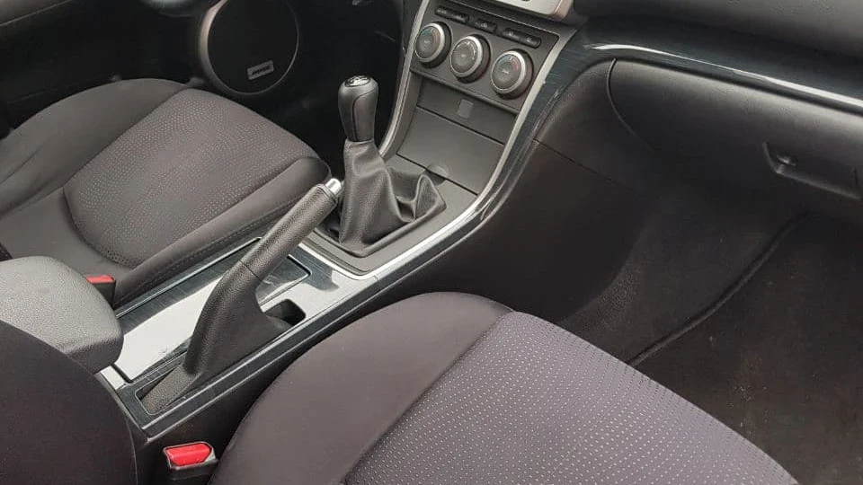 Mazda 6 1.8 бензин 4