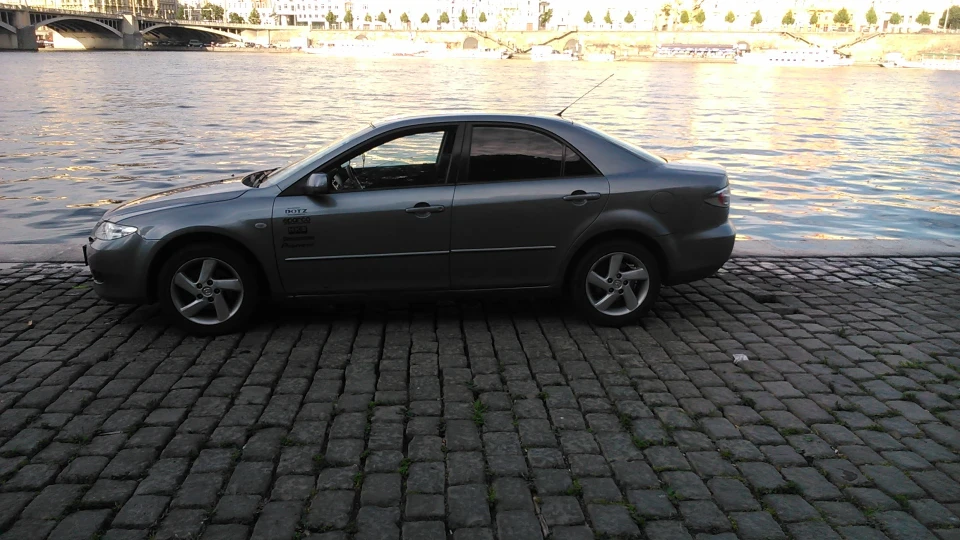 Mazda 6 2.0 104kw 3