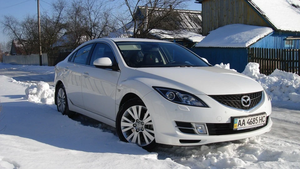 Mazda 6 2,0 авт. білий 2