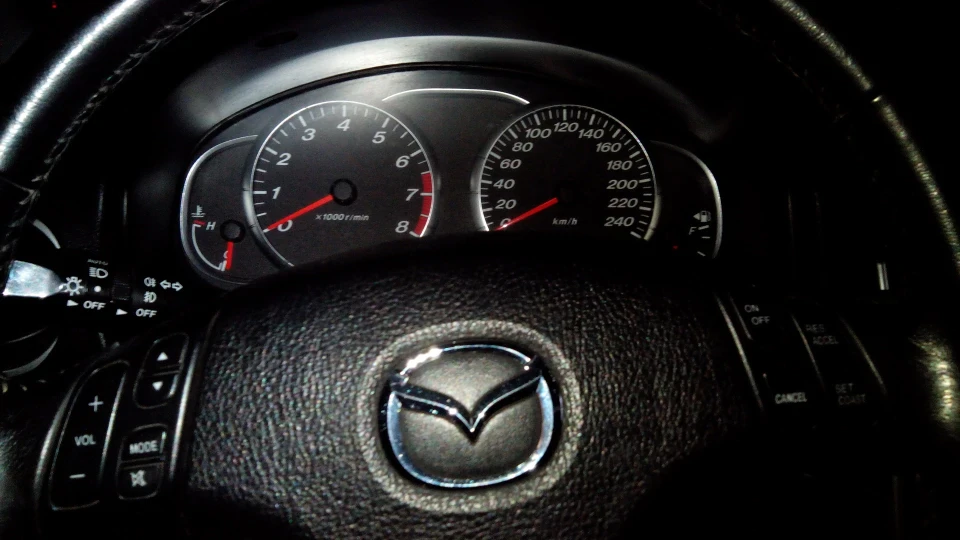 Mazda 6 2.0 shadow 2