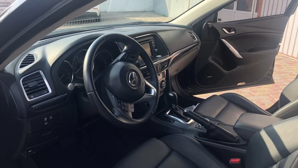 Mazda 6 2.5 Black Hawk 2