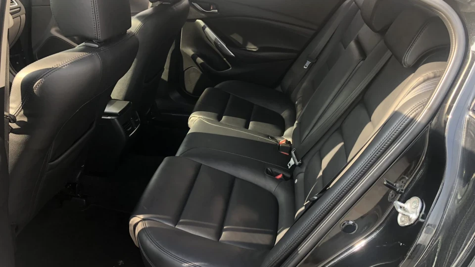Mazda 6 2.5 Black Hawk 4