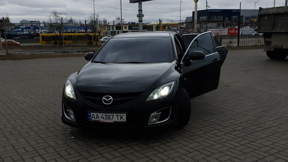 Mazda 6 2.5 Чорна МАМБА 2