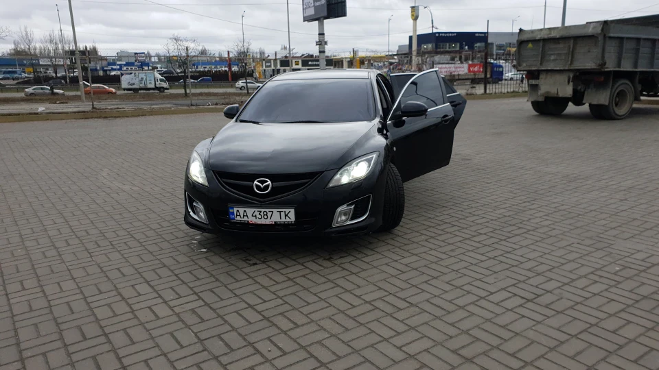 Mazda 6 2.5 Чорна МАМБА 3