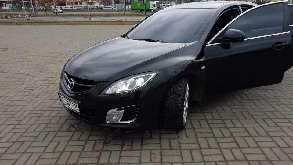 Mazda 6 2.5 Чорна МАМБА 4