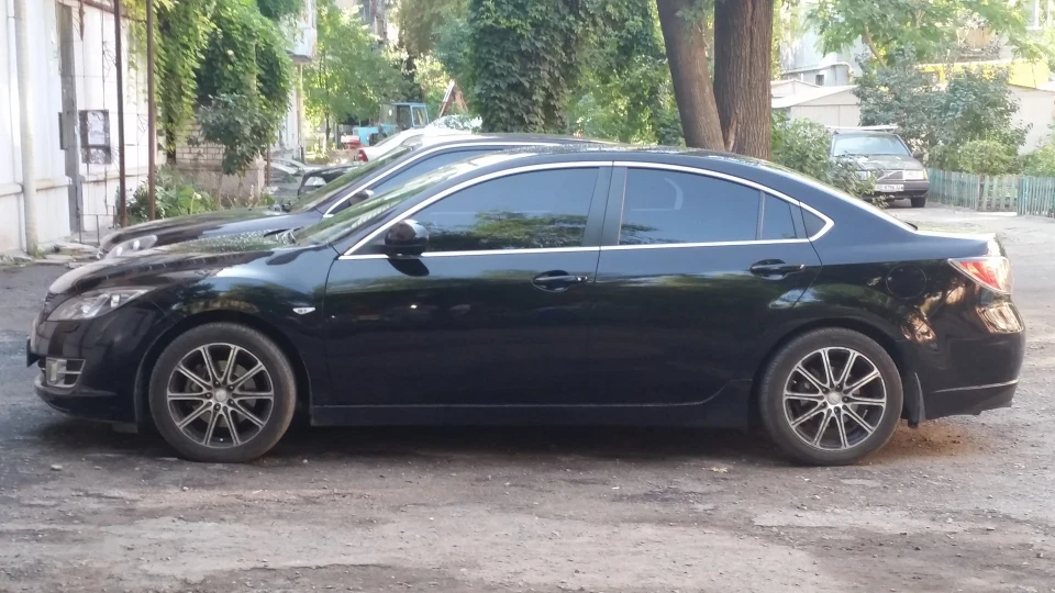 Mazda 6 2.5 Luxury 2