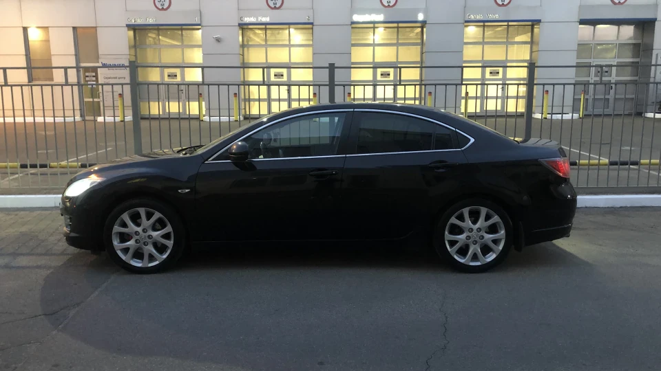Mazda 6 2.5 Luxury 4