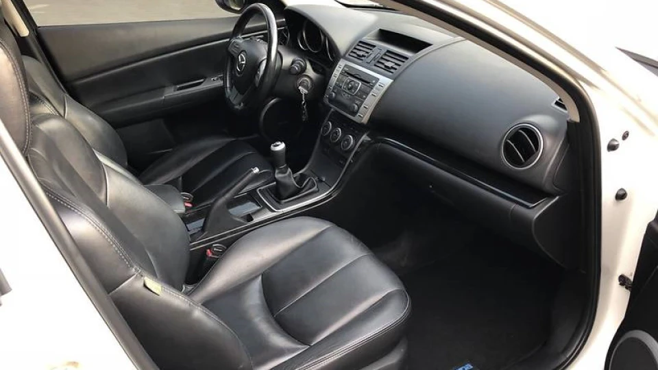 Mazda 6 2.5 Luxury 5