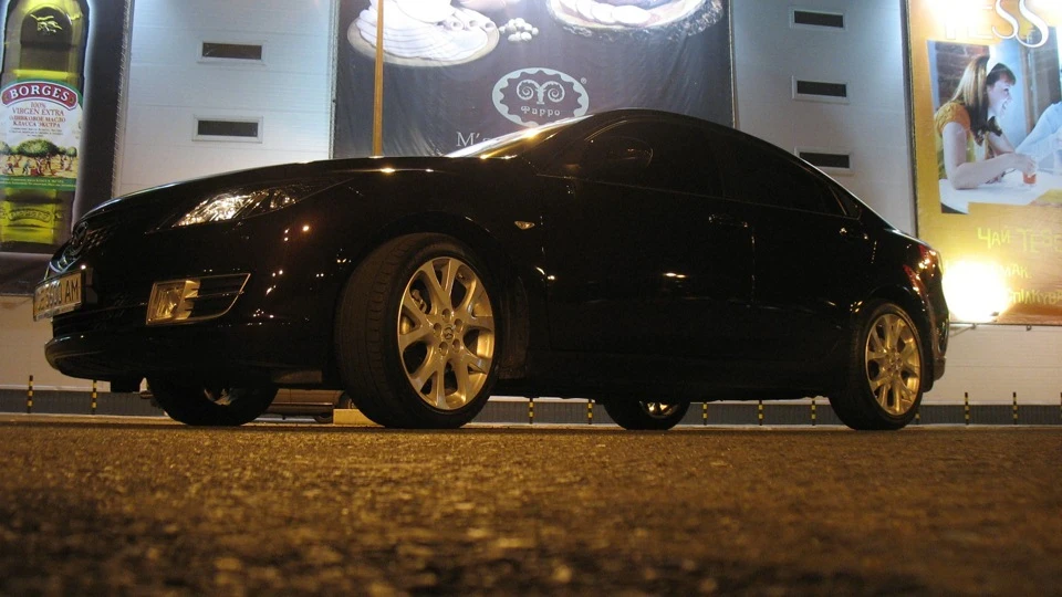 Mazda 6 2.5 MT JAPON 5