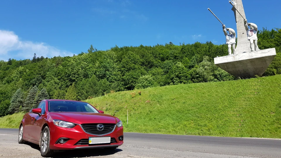 Mazda 6 2.5 Soul Red 2