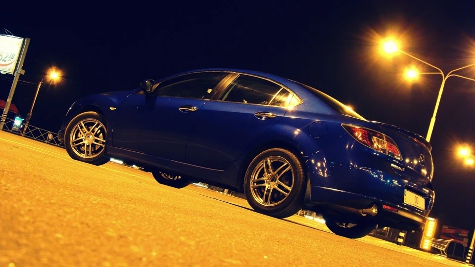 Mazda 6 "Aurora Blue" 2.0 MAGNUM 3