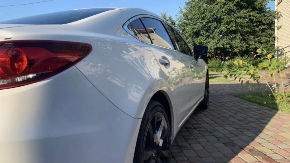 Mazda 6 Білий птах 4