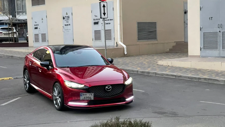 Mazda 6 Black Tone Edition 2