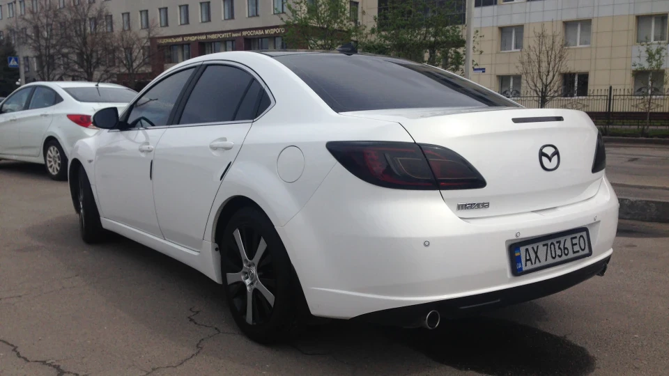 Mazda 6 Crystal White Pearl 4