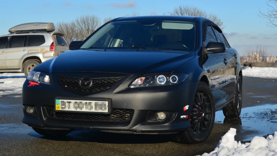 Mazda 6 It strives to be black 2