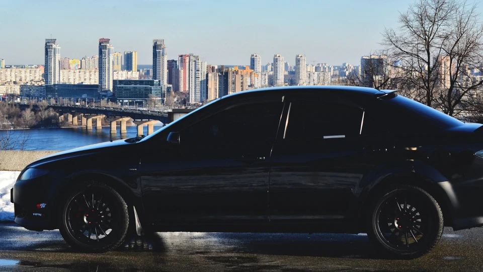 Mazda 6 It strives to be black 3