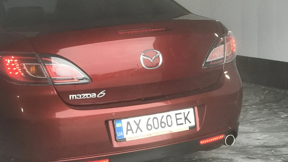 Mazda 6 Машина червоного кольору))) 2