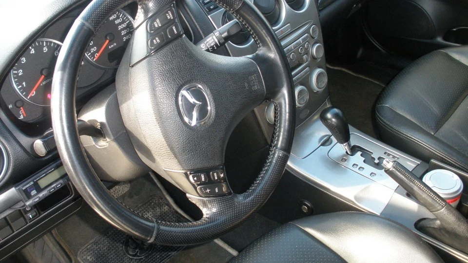 Mazda 6 MOLЬ 2.3 NFspeed 5