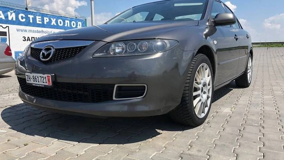 Mazda 6 Сірий металік 2.0 бензі