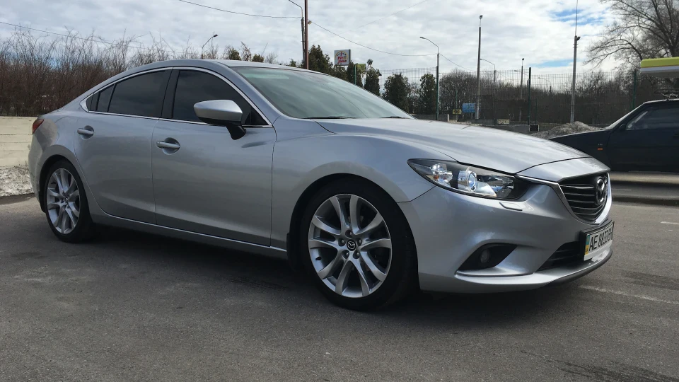 Mazda 6 SILVER SHARK