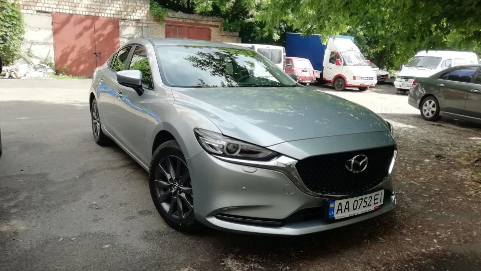 Mazda 6 Sonic silver 2.5 2