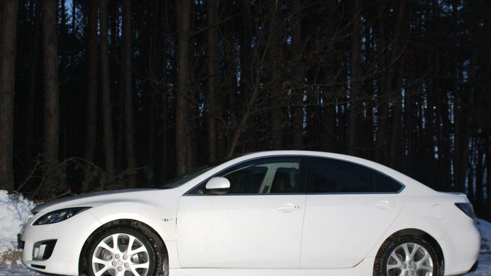 Mazda 6 Sport, white 3