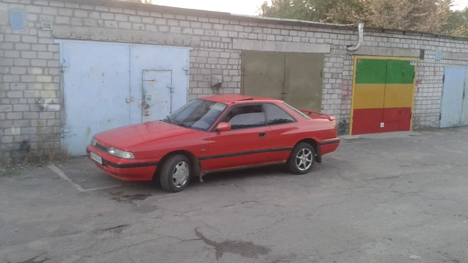 Mazda 626 Coupe 3