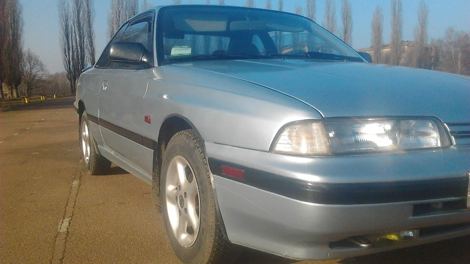 Mazda 626 Coupe 4