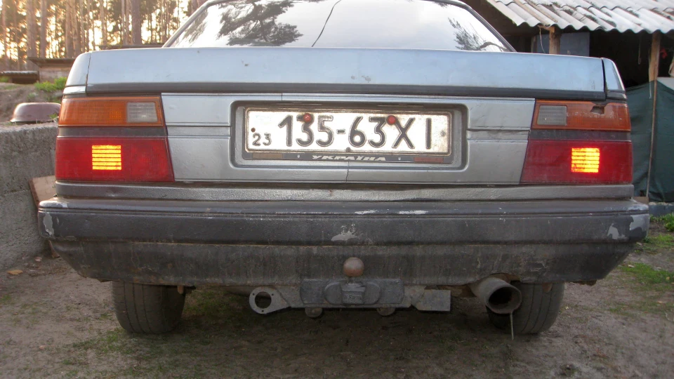 Mazda 626 Coupe 2
