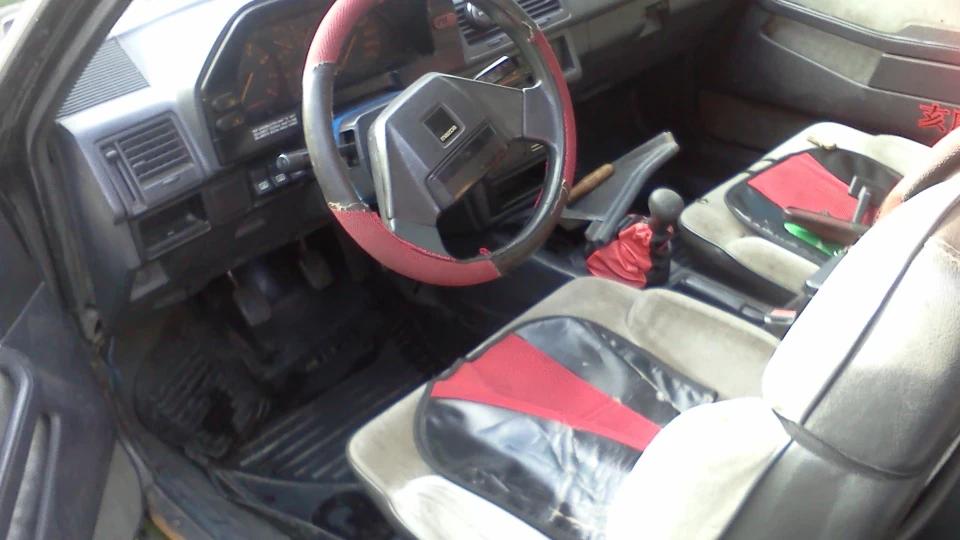 Mazda 626 Coupe 5
