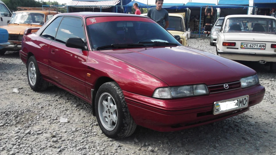 Mazda 626 Coupe Krasna Devohka 2