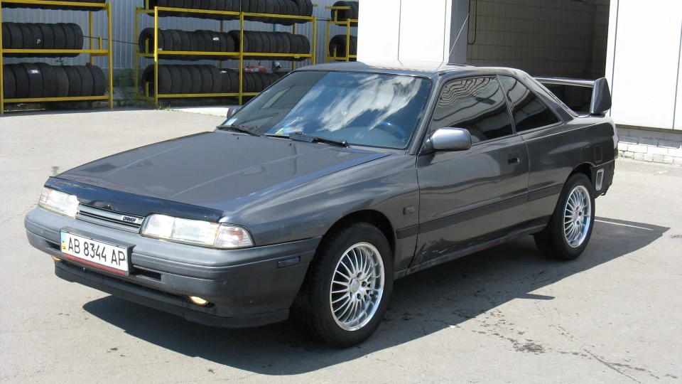Mazda 626 Coupe 2