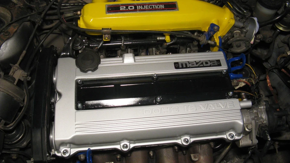 Mazda 626 Coupe 3