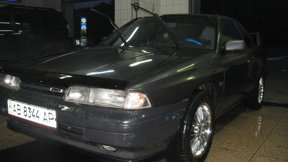 Mazda 626 Coupe 4