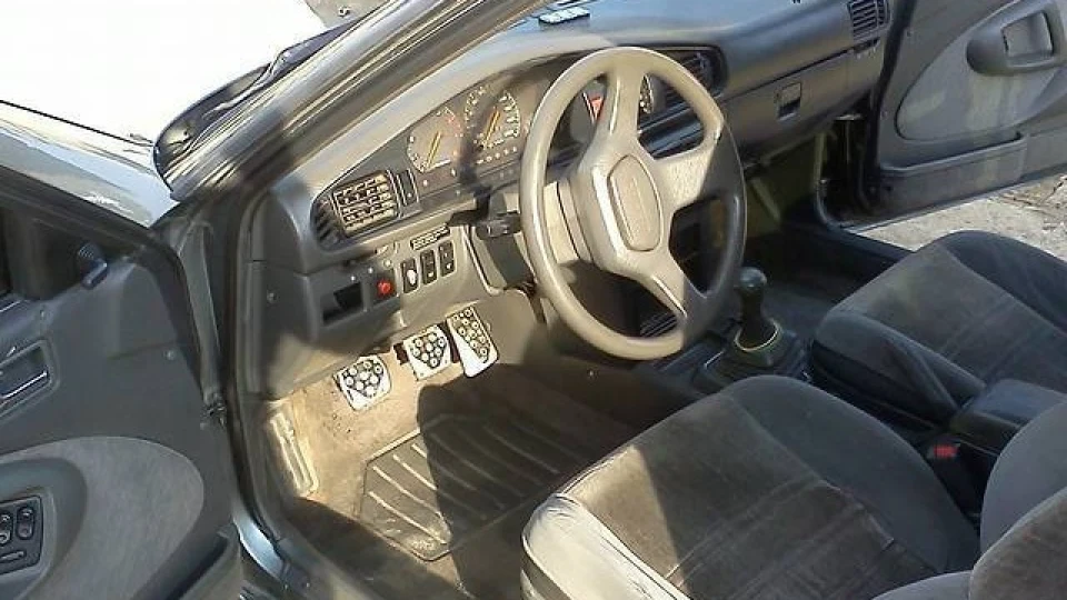 Mazda 626 Coupe Zubilo JDM