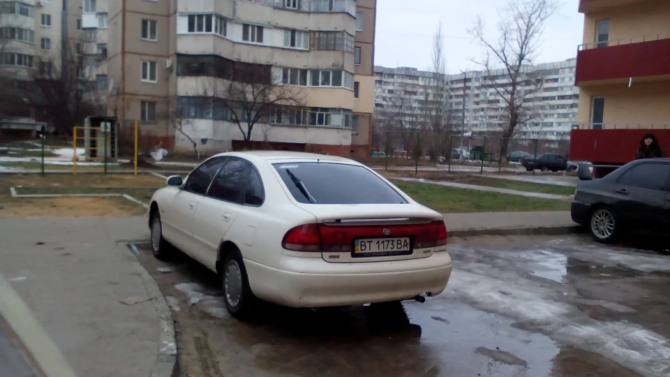 Mazda 626 4