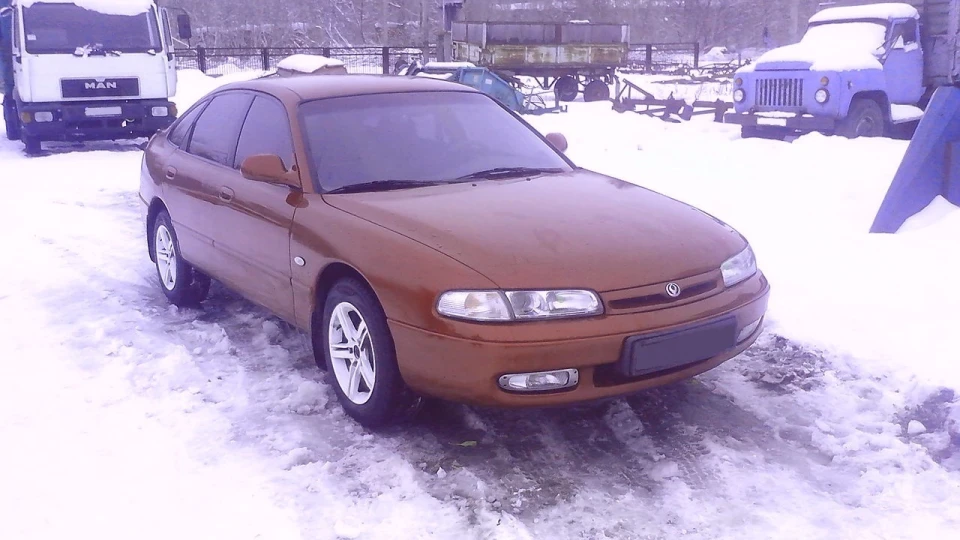 Mazda 626 © 2