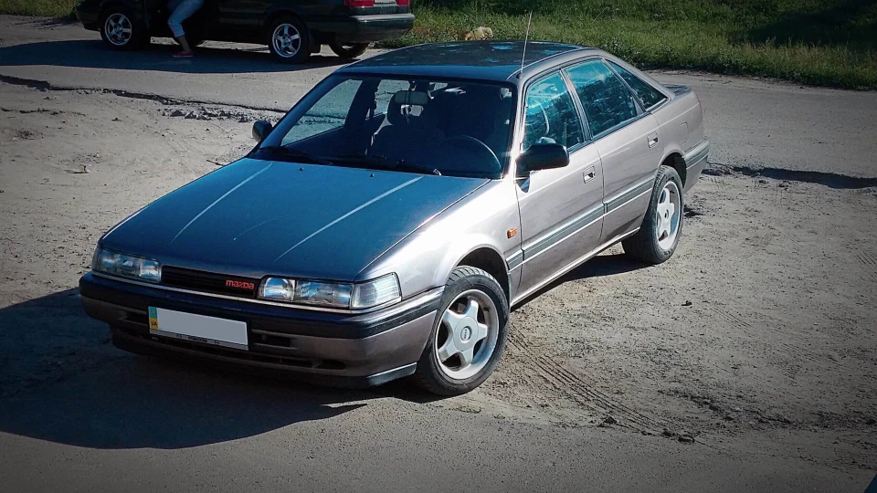 Mazda 626 マコシャーク 5