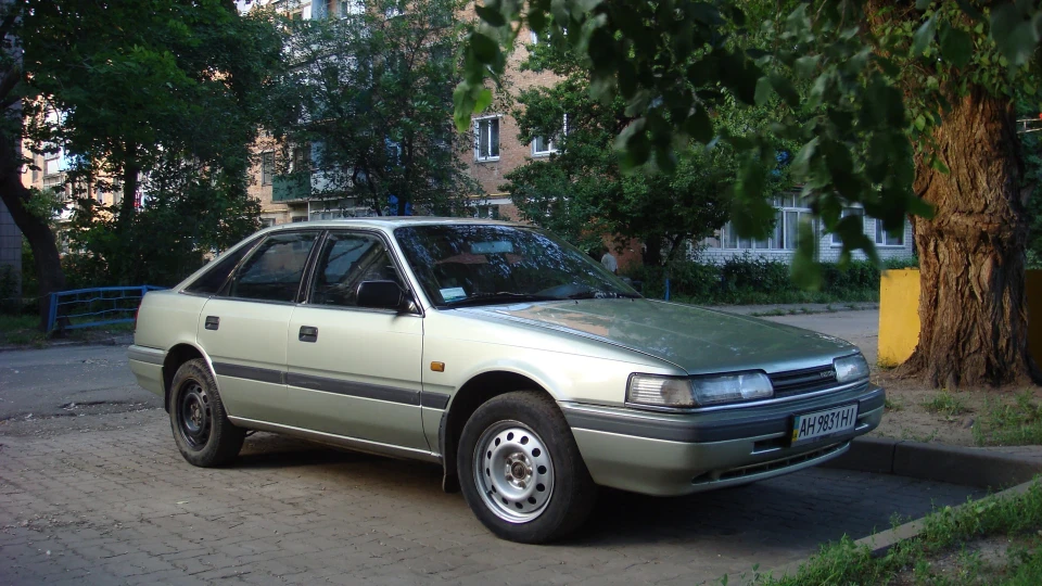 Mazda 626 4