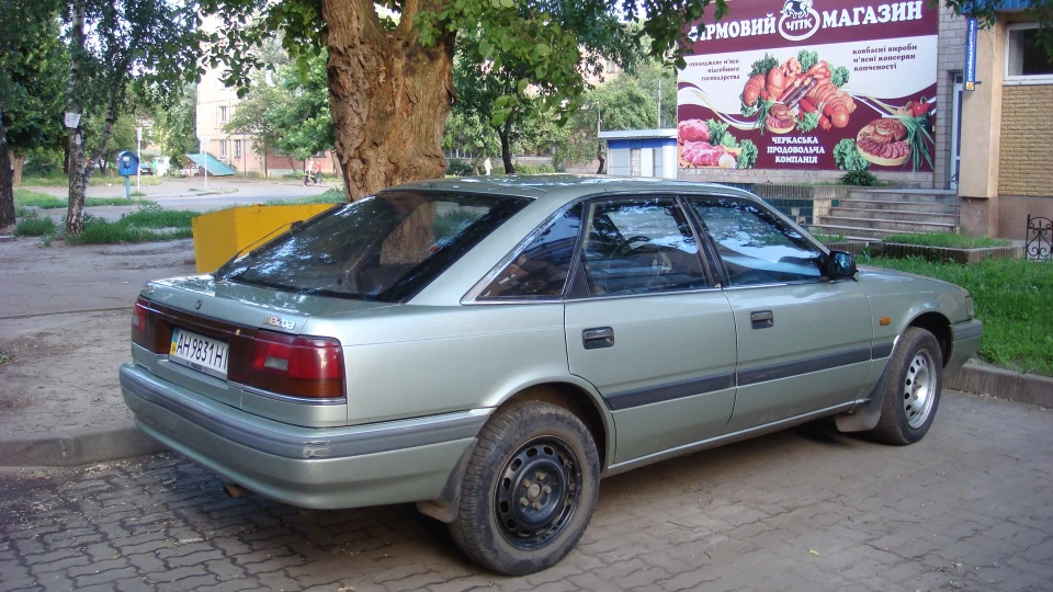 Mazda 626 5