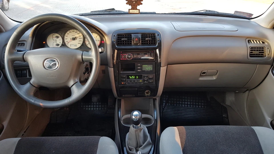 Mazda 626 4