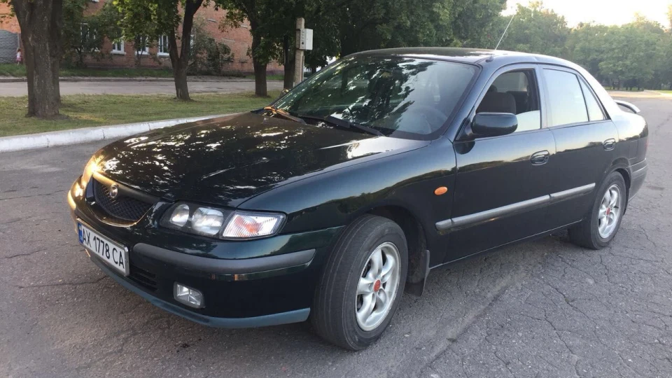 Mazda 626 2