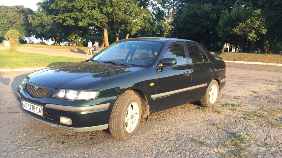 Mazda 626 4